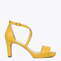 SANDALE HABILLÉE - SANDALE POUR FEMME À TALON FIN MOUTARDE