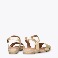 CIES - Espadrilles à Brides Croisées DORÉ 11 CIES - Espadrilles à Brides Croisées DORÉ -Vente De Chaussures PLATINOTALON 4315deab 3a59 4164 a083 26c30ce4d966